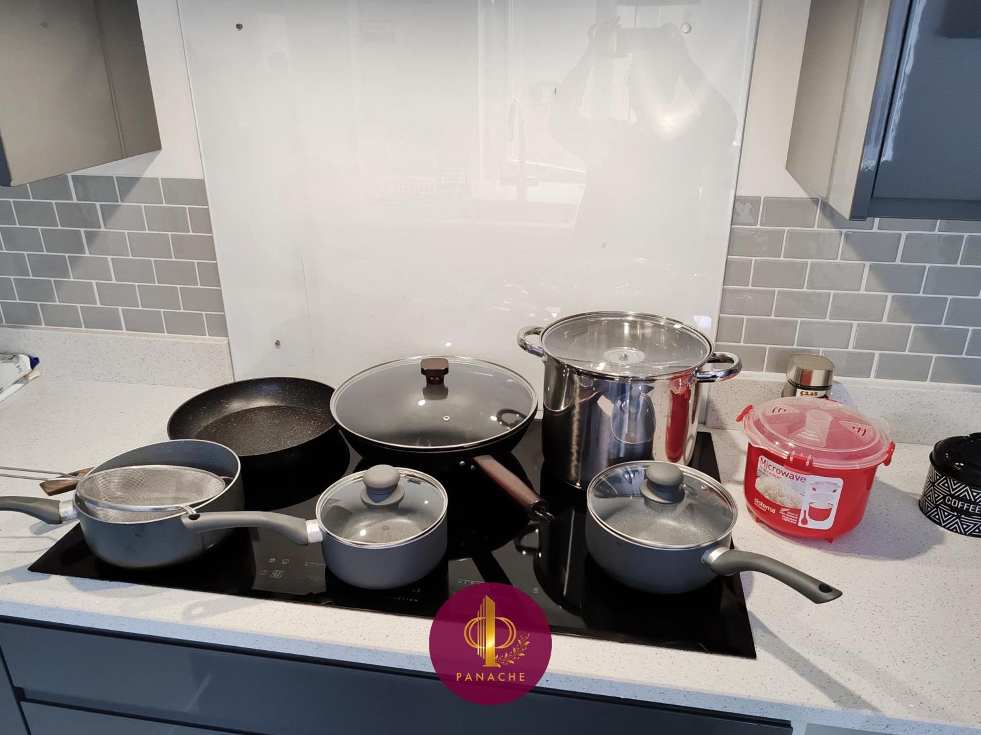 Contractors, Relocators, Free Parking, Wifi, Smart Tvs Apartment Marston Green Екстериор снимка