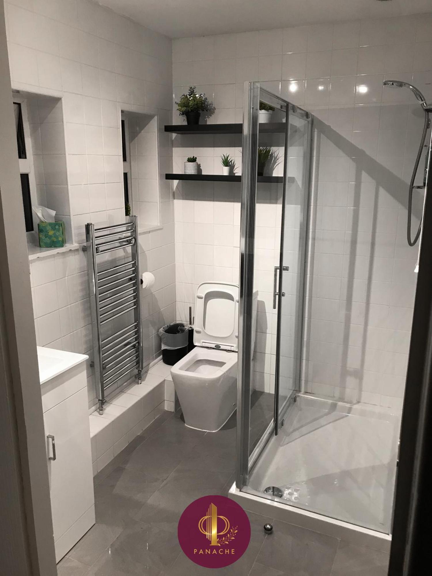 Contractors, Relocators, Free Parking, Wifi, Smart Tvs Apartment Marston Green Екстериор снимка